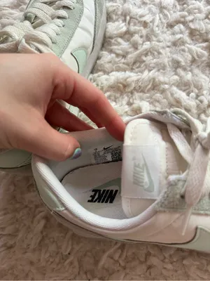 Nike Women's Low-Profile Daybreak Sneakers in Mint Green and White thumbnail 5
