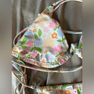 Boutique string bikini Size M thumbnail 3
