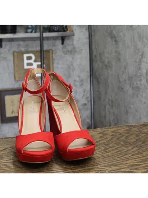 NWT Sun + Stone Block-Heel Open Toe Micro Suede Platform Sandals New Red 10M thumbnail 4