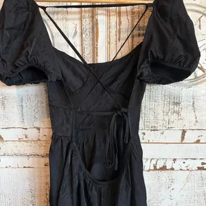 SHEIN Black Sweetheart Puff Sleeve Mini Sundress thumbnail 3