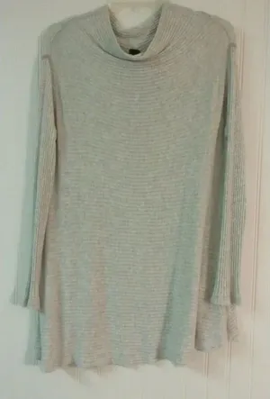 Anthropologie sweater by We the Free gray Medium thumbnail 1