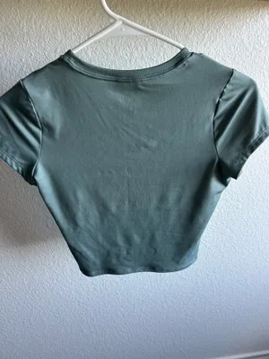 Hollister Women's Short Sleeve Tee thumbnail 2