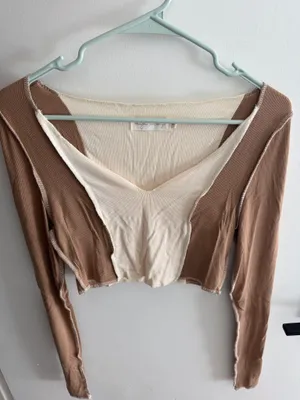Brown long sleeve top Size M thumbnail 1