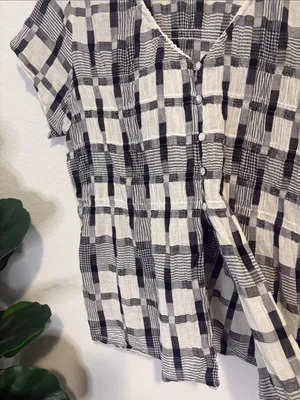 NorthStyle textured Black and White Plaid Button-Front Women’s Blouse 1X thumbnail 4