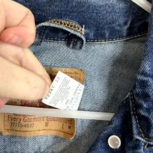 Women’s Vtg Levi's 77715-4837 ICONIC Dark Wash Denim TRUCKER Jean Jacket Sz M thumbnail 5