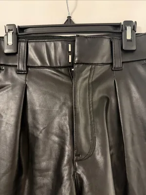 Abercrombie & Fitch Black High-Waist Faux Leather Pleated Women’s Shorts size S thumbnail 2