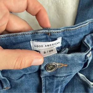 Good American Good Waist Jeans Women’s Size 8/29 thumbnail 3