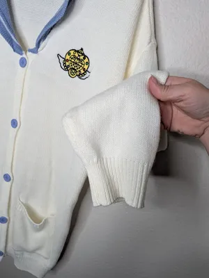 Sailor Moon Hot Topic Exclusive Button-Up Cosplay Cardigan Embroidered Med thumbnail 6