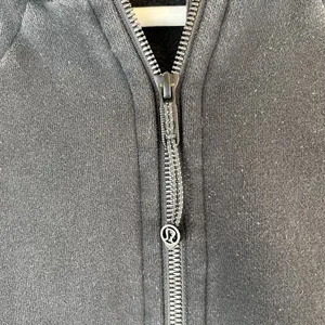 Lululemon Size 6 Scuba Hoodie Light Cotton Fleece Classic Fit Embroidered Logo‎ thumbnail 5