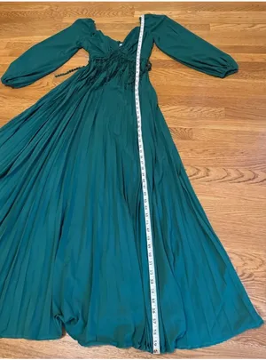 NWT Emerald Green Long Sleeve Prom Dress size S thumbnail 10