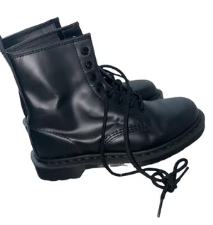 Dr. Martens thumbnail 1