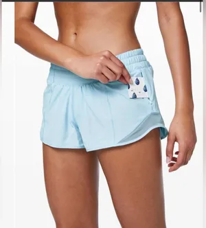 Lululemon Hotty Hot Short II *2.5" Breezy size 14 thumbnail 1