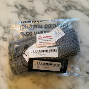 NWT PRETTYLITTLETHING Grey Ribbed Slouchy Handwarmers thumbnail 7