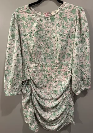 Entro Pink and Green Patterned Cinched Ruffle Detail Long Sleeve Dress thumbnail 4