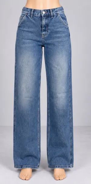 FRAME Le Jane Jeans Size 23 High Rise Straight Leg 32.5” Inseam thumbnail 1