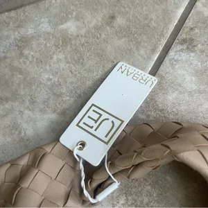 Urban Expression Ivory faux-Leather Bag NWT shoulder Tote NWT Hobo‎ Festival thumbnail 2