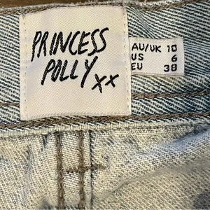 Princess Polly Wide Straight Leg Jeans Size 6 Light Wash thumbnail 3