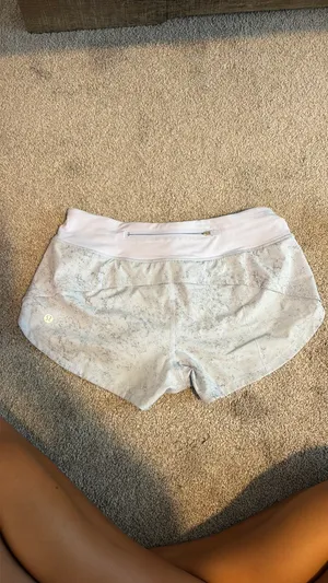 Lululemon Speed Shorts 2.5" thumbnail 2