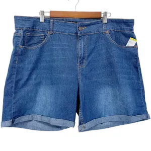 NEW Simply Emma Plus Size Denim Shorts Cuffed American Blue Wash Stretchy‎ thumbnail 1