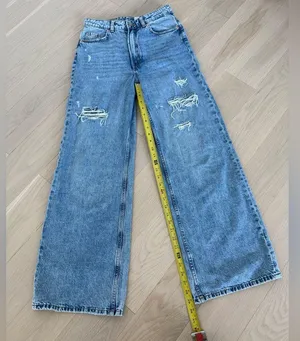 H&M Divided Distressed Wide-Leg Flare Jeans – Size 6 | Inseam 29” thumbnail 2