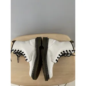 Dr Martens Boots Smooth White Patent Leather Pascal Womens 6 AirWair Docs 1460 thumbnail 5
