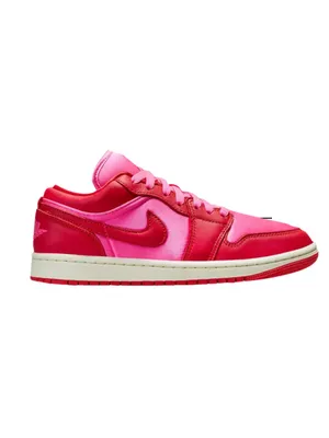 Women’s Nike Air Jordan 1 Low SE Pink Blast sneakers Size 7.5 thumbnail 7