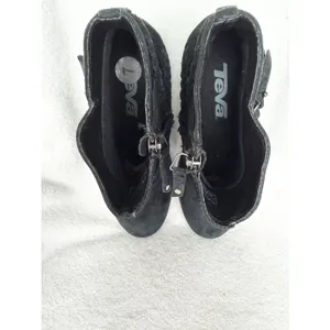 Teva De La Vina Woman’s Size 7 Black Suede Braided Ankle Boots thumbnail 8