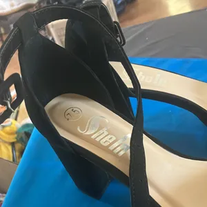 FINAL MARKDOWN Black Women's Heeled Sandals 7 1/2 thumbnail 2