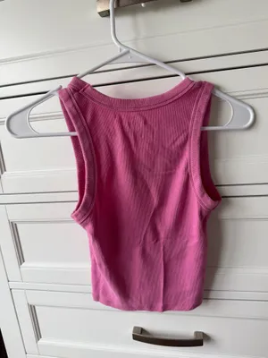 Pink hollister scoop neck tank top thumbnail 2