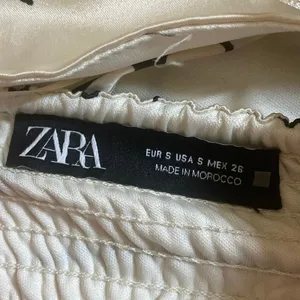 Zara Beige Tiger Animal Print High Neck Sleeveless Cross Back Crop Top Size S thumbnail 5