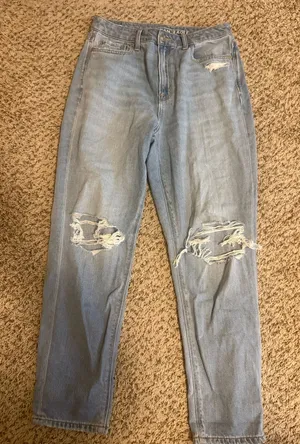 American eagle ripped jeans  thumbnail 1