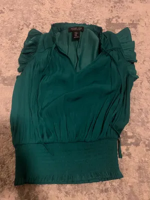 Boutique Top thumbnail 1