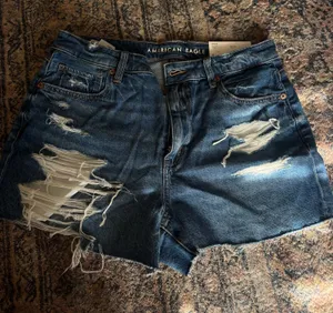 American Eagle Mom Shorts thumbnail 1