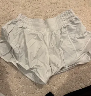 Lululemon Shorts thumbnail 1