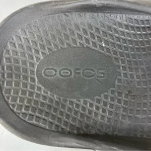Oofos‎ Ooriginal Gray Flip Flop Sandals Size 8 thumbnail 6