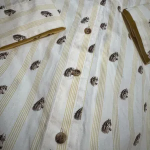 👚VTG Nell Flowers‎ Cream Striped Horse Print Button Up Shirt Size 10 ✨ thumbnail 3