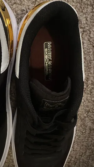 Black & Gold Platform Sneakers – Women’s Size 6 thumbnail 2