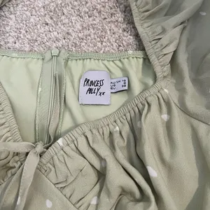 princess polly green dress thumbnail 2