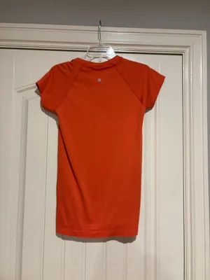 Lululemon Swiftly Tech Short Sleeve 2.0 thumbnail 2