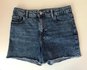 Gap High Rise Denim Shorts thumbnail 2