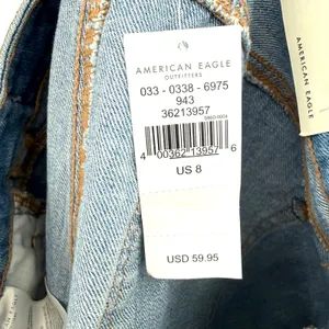American Eagle Size 8 29 Jean Denim Mom Shorts New with Tags Stretch Waistband thumbnail 6