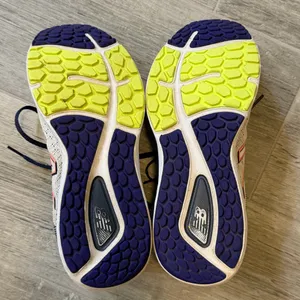 New Balance Fresh Foam 680 V7 Womens Size 9.5 Medium B Lace Up Running Shoes thumbnail 5