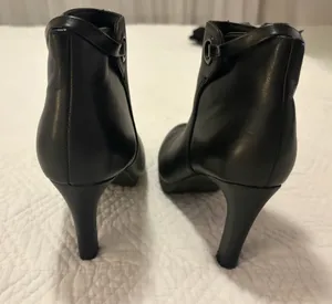 Clarks Women’s Boots Ankle Black Leather 5 thumbnail 5