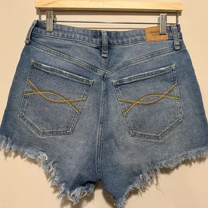 Abercrombie & Fitch High Rise Short Curve Love Size 29 thumbnail 3