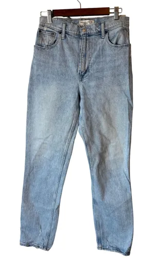 Abercrombie & Fitch The 90s Straight Ultra High Rise Light Wash‎ Jeans Size 28 thumbnail 1