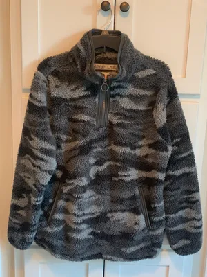 Cozy sherpa Sherpa Pullover Size Large Black Camo thumbnail 1