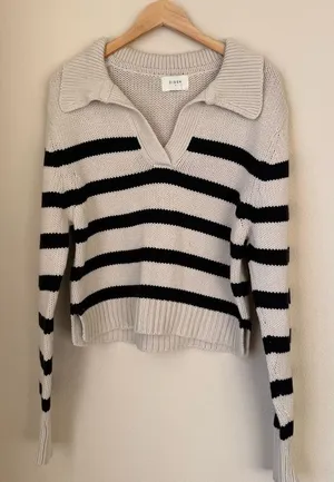 DISSH Colbie Sweater Size Small thumbnail 1