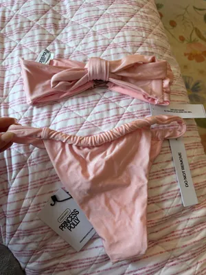 Pink bikini  thumbnail 3