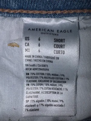American Eagle Ripped Mom Jeans, Size 6 Short thumbnail 7