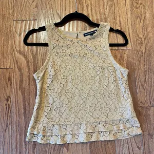 Banana republic x mad men shimmer lace cropped top xs thumbnail 7